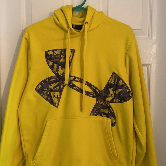 Under Armour Neon Camo Hoodie - Picture 3 of 6